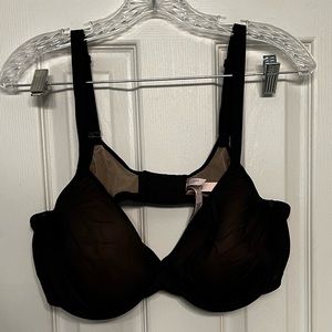 Victoria secret angel light full coverage smooth size 42/c